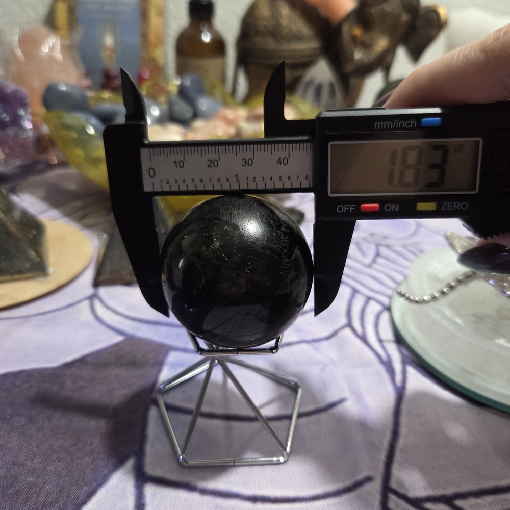 Flashy Labradorite Sphere - Picture 6 of 6